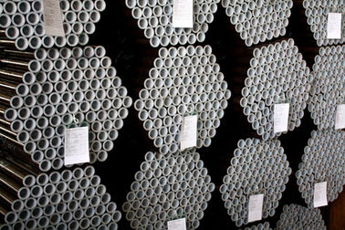 Alloy Steel Seamless Tube, DIN 1629 St52.4, St52, DIN 17175 15Mo3, 13CrMo44, 12CrMo195, polos akhir, permukaan diminyaki