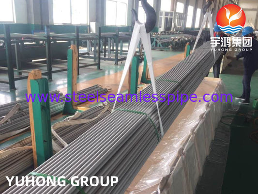 Tabung tanpa jahitan baja tahan karat ASTM A 213 TP304/304L, TP316L, TP310S, TP316Ti, TP321/321H, TP347, TP317 Kekuatan tinggi untuk aplikasi boiler pemanasan penukar panas