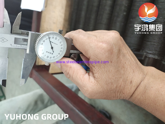 Bahan dasar tabung sirip tertanam Tabung tanpa jahitan baja karbon A192 A179 A210 Boiler Air Cooler Heat Exchanger Aplikasi