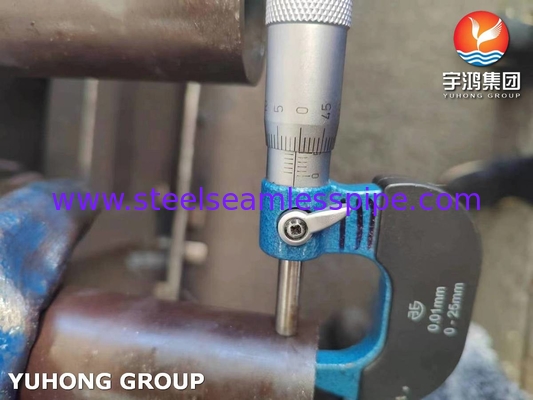 DIN 17175 13CrMo44 tabung tanpa jahitan baja karbon tabung boiler tekanan tinggi