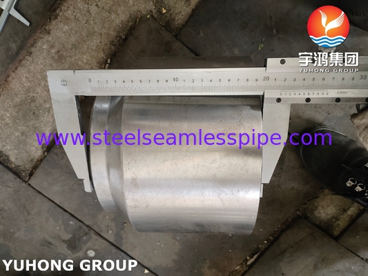 ASME SA105N Baja Karbon Nozzle Self-diperkuat untuk penukar panas