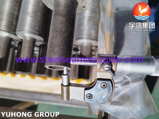 ASTM A213 T5 Fin Tube Dengan Jenis G Tertanam Untuk Aplikasi Korosif Tekanan Tinggi Sedeng
