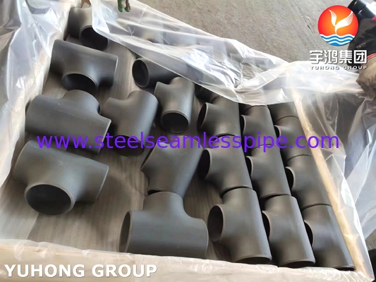 ASTM A234 WP11 Sama Tee, Carbon Steel Butt-Weld Fitting, Cat Hitam permukaan anti karat