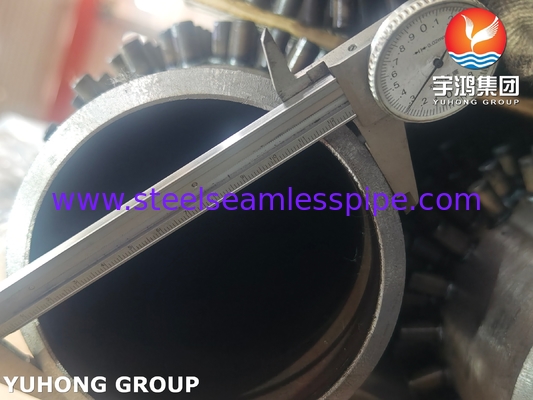 ASTM A335 Gr P5 Stainless Steel Alloy Tubing Finished untuk Refinery Heating Furnace