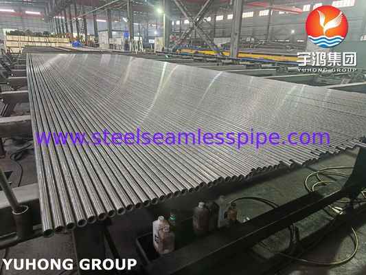 Pipa Baja Paduan Seamless ASTM A213 T5 untuk Penukar Panas Suhu Tinggi