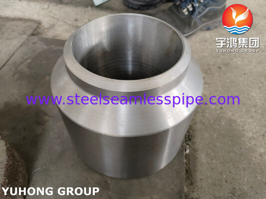 ASTM A105N Pembiakan Baja Karbon ASME Nozzles Self-Reinforced untuk Kapal Tekanan