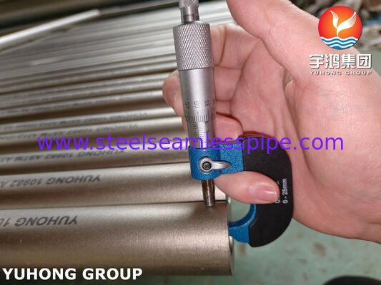 ASTM A312 TP304 / UNS S30400 Batang Berongga Baja Tahan Karat Tanpa Sambungan Untuk Industri Kimia
