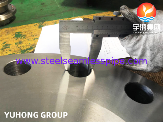 ASTM A182 F22 Alloy Steel Blind Flange dengan Raised Face RF untuk Pipa Suhu Tinggi