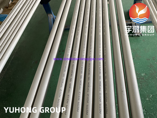 ASTM A312 TP304 Pipa Mulus Stainless Steel Permukaan Acar PT Tersedia