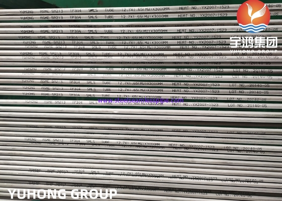 ASME SA213 TP304, 1.4301, S30400 tabung tanpa jahitan untuk penukar panas baja tahan karat