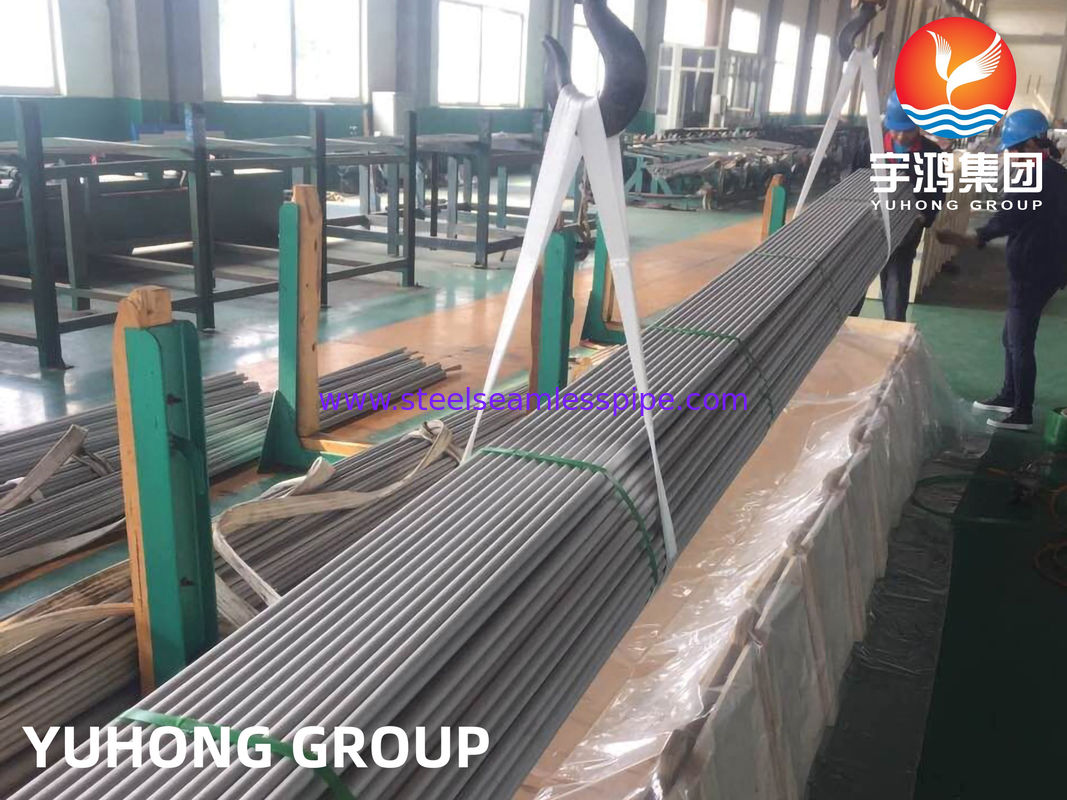 Tabung tanpa jahitan baja tahan karat ASTM A 213 TP304/304L, TP316L, TP310S, TP316Ti, TP321/321H, TP347, TP317 Kekuatan tinggi untuk aplikasi boiler pemanasan penukar panas