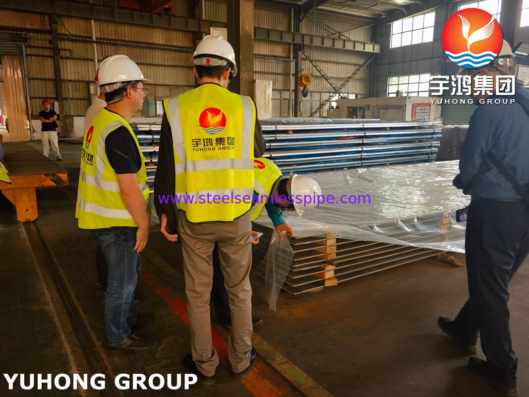 Pelat Lapis Baja Titanium SA516 Gr 70 Dengan Komposit Peledak Gr.2